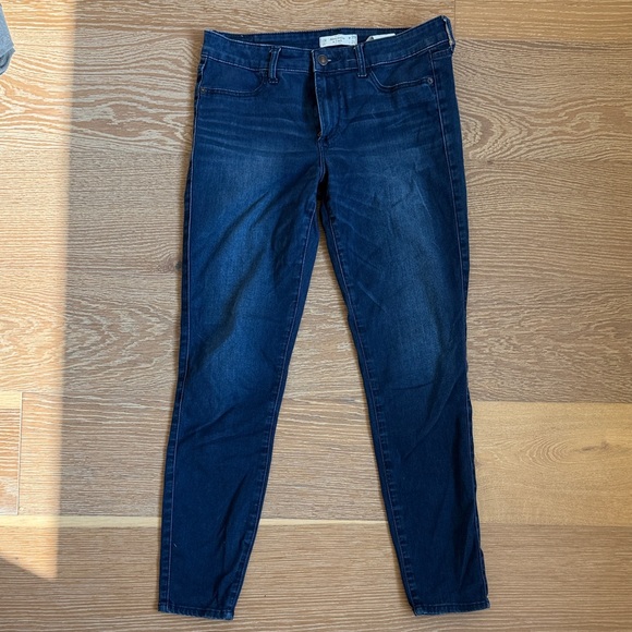 Abercrombie & Fitch Women's Dark Blue Skinny Jeans - Picture 3 of 5
